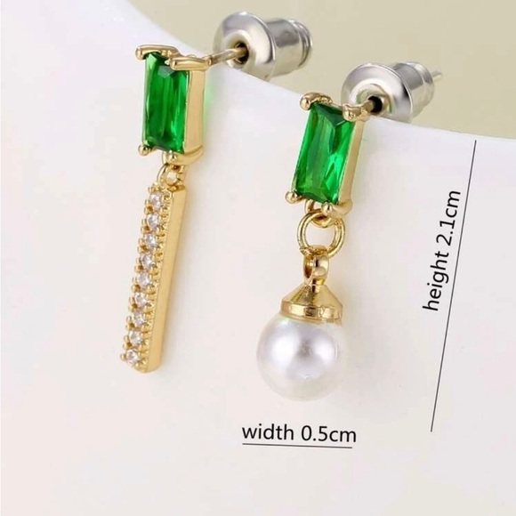 Green Jewel And Rhinestone Asymmetrical Drop Earrings - Picture 6 of 12